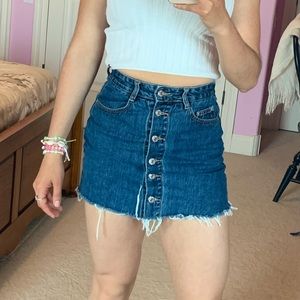 Pull&Bear 🐻 One year wash denim skirt